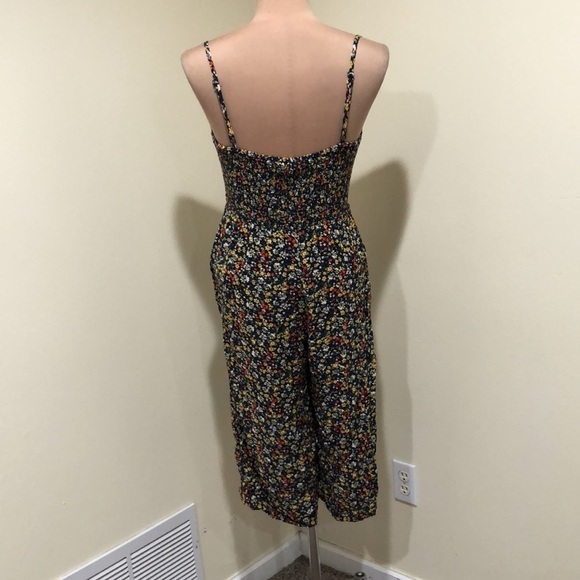 Francesca’s Collection AUW Wide Leg Jumpsuit Size Medium Navy Blue Floral Print - Picture 6 of 12